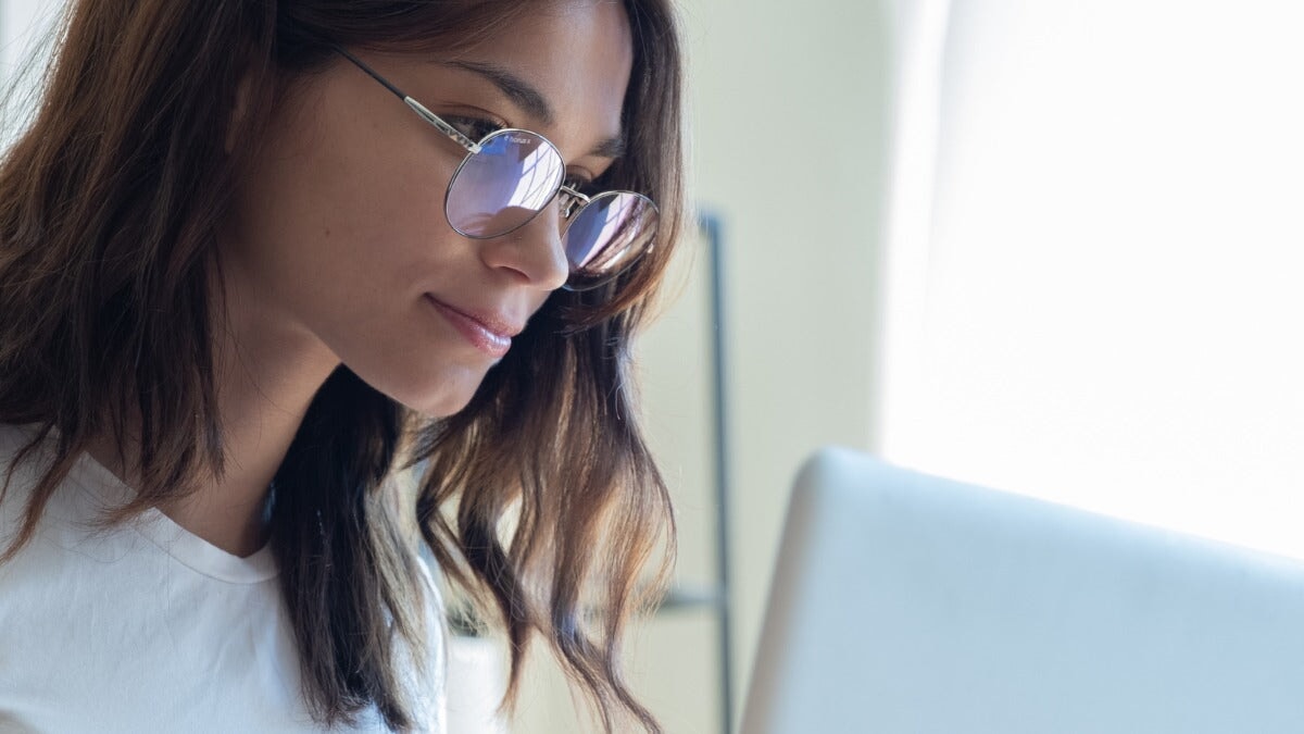 Écran sans lumière bleue : Est-ce que c'est possible ?